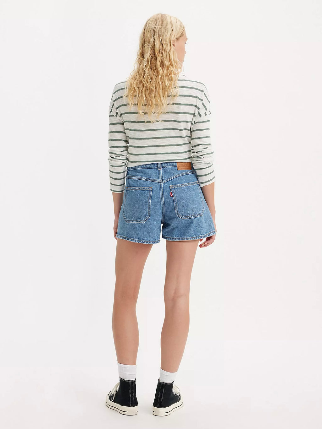 Levi's 80's Mom Short with Patch Pockets